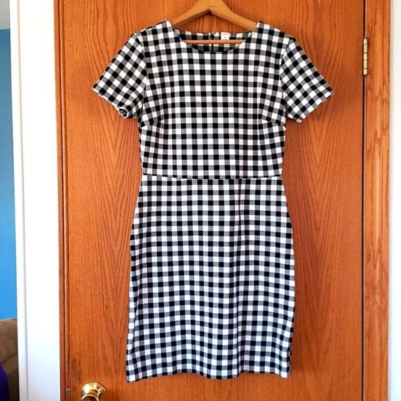 Old Navy Dresses & Skirts - Very Nice Black & White Checkered Old Navy Shift Dress Sz M